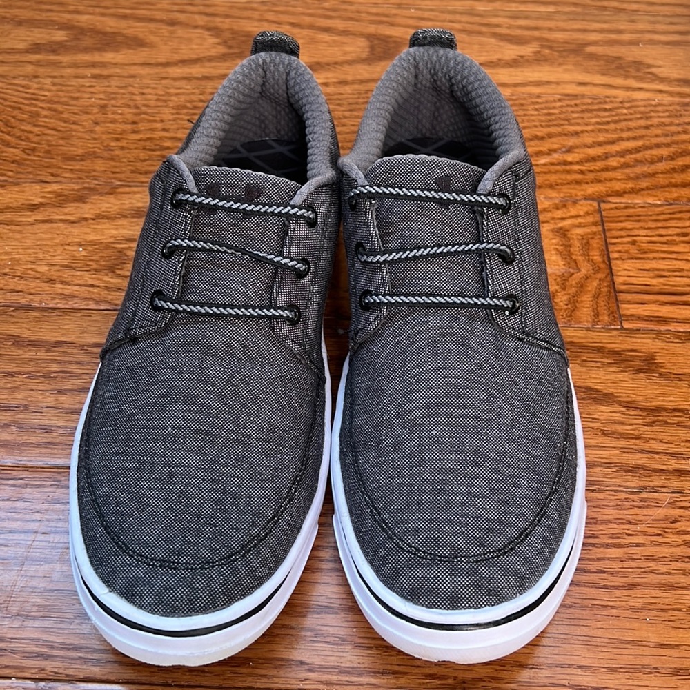 Like new Under Amour shoes